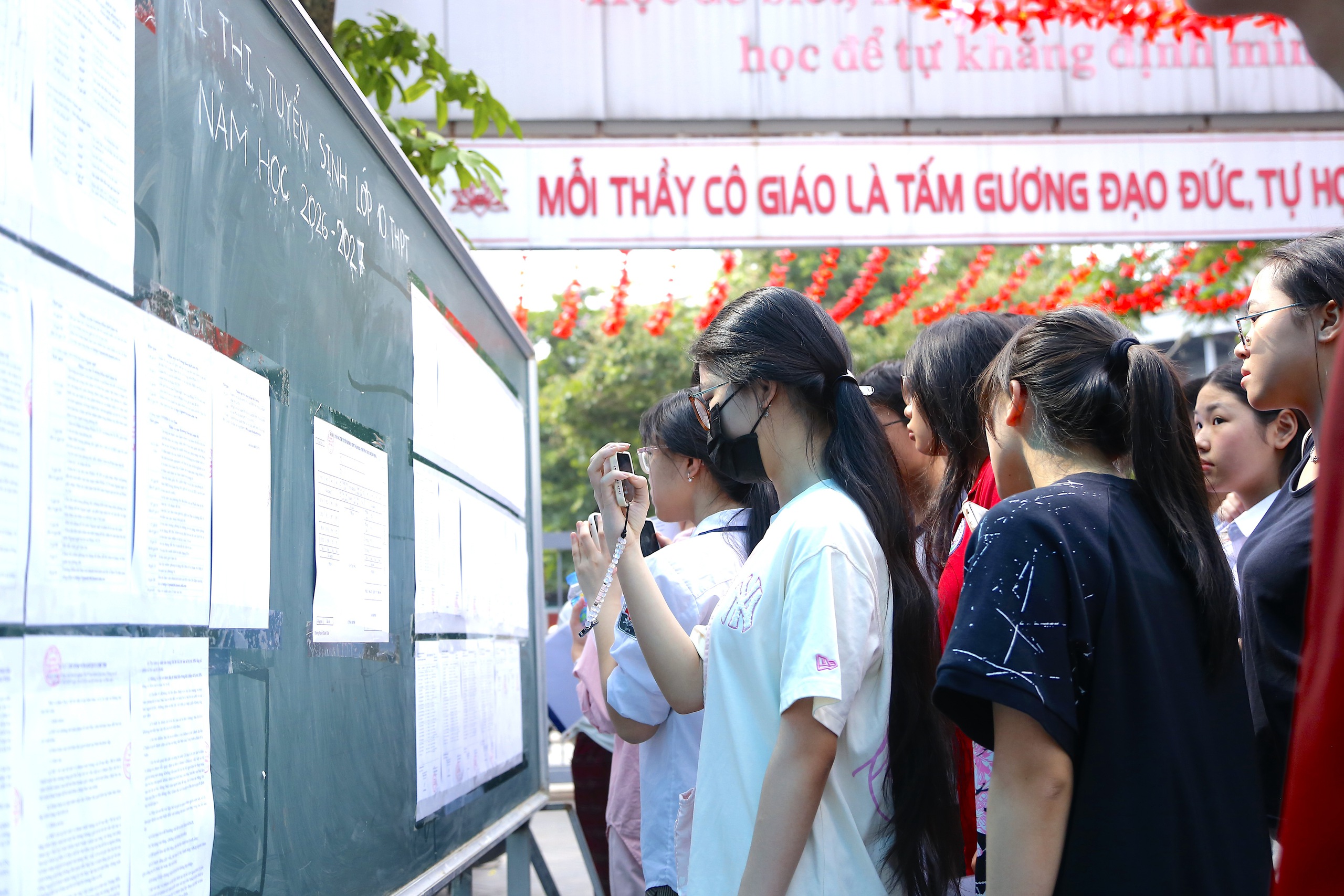 Hà Tĩnh và Nghệ An — hai tỉnh đầu tiên cả nước công bố điểm thi vào lớp 10 năm 2026