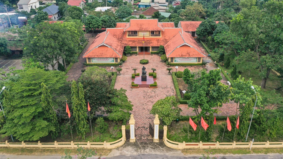Khu Lưu Niệm Nguyễn Du 4